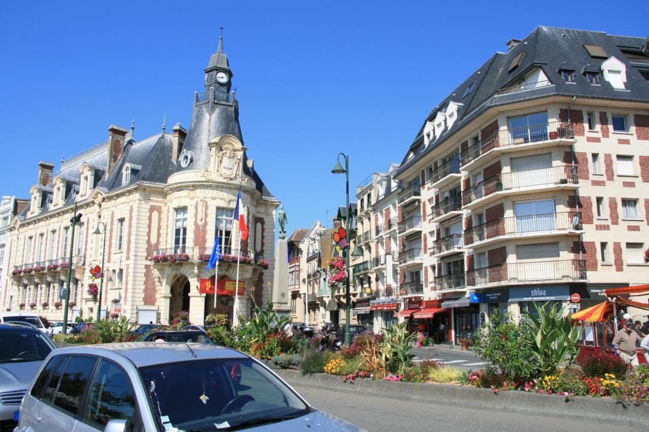 Studio en plein coeur de Trouville Extérieur photo